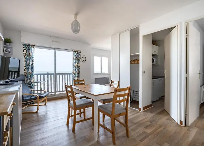 Face A La Avec Balcon *