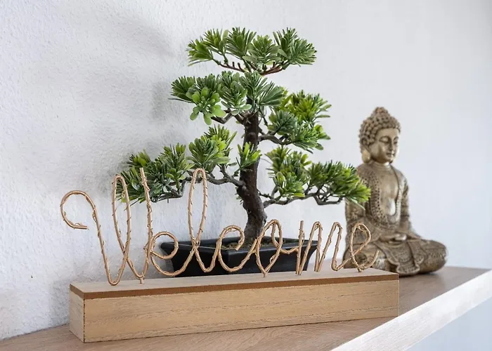 Face A La Avec Balcon * הולגאט