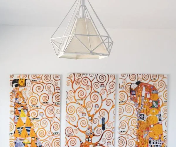 דירה Face A La Avec Balcon *