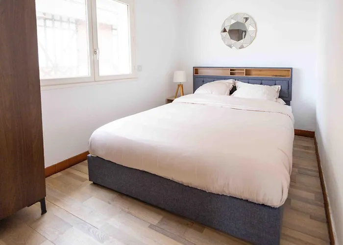 דירה Face A La Avec Balcon *