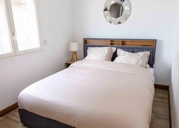 דירה Face A La Avec Balcon הולגאט